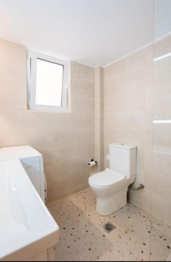 Brand New Apartment Nearby Metro Atene Esterno foto
